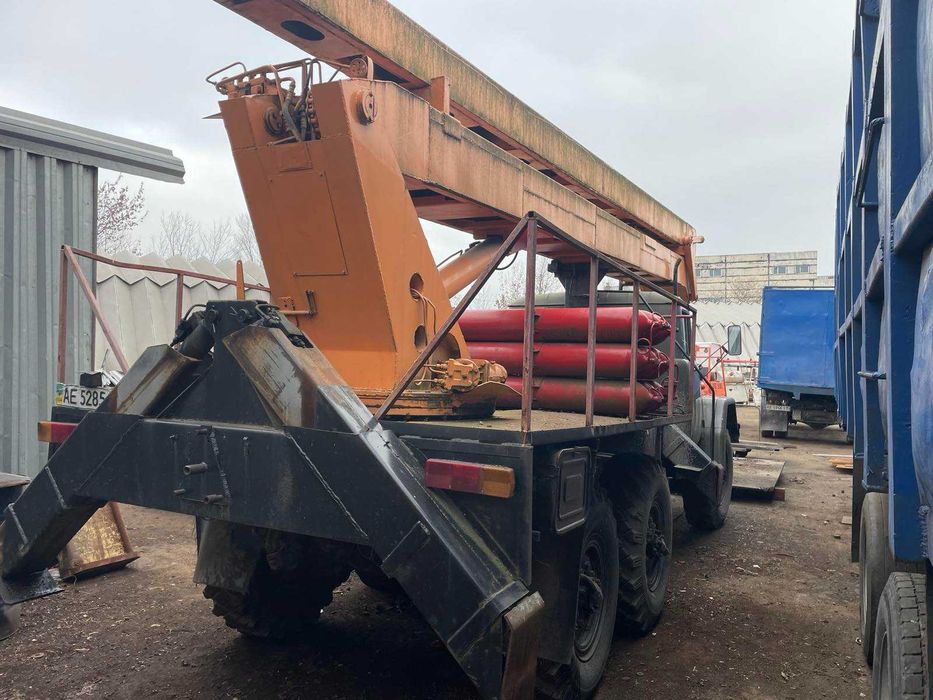 Продам автовишка АГП 22 на базі ЗІЛ 131