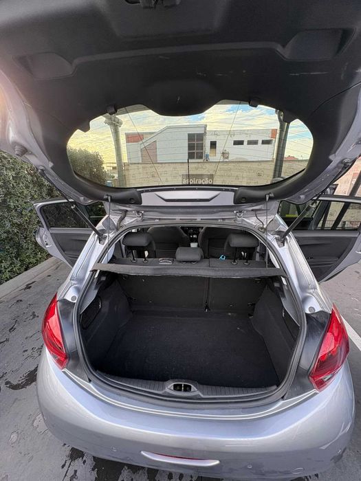 Peugeot 208 usado — photo 3