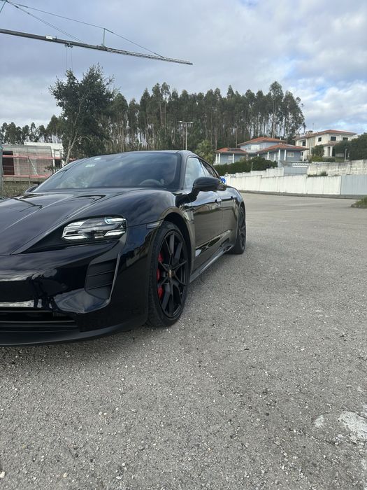 Porsche taycan gran turismo GTS