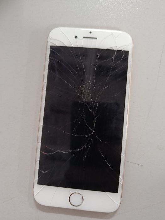 iPhone 6 на запчастини або відновлення