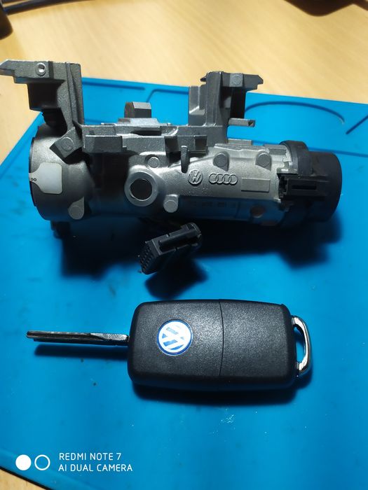 Замок фольцваген.volkswagen