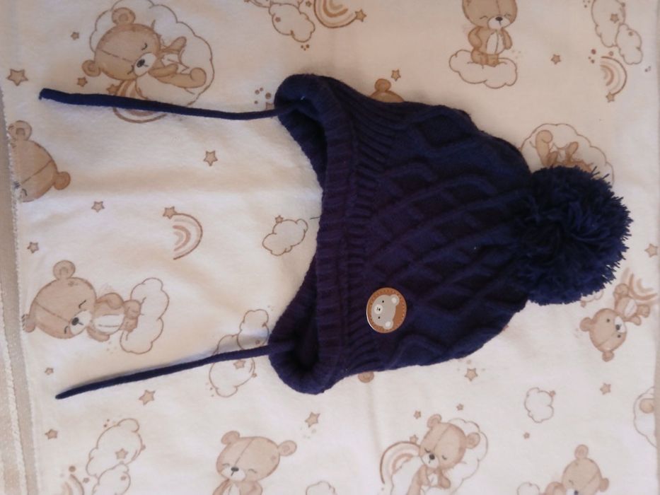 Продам детские шапочки для малыша, размер 38-40