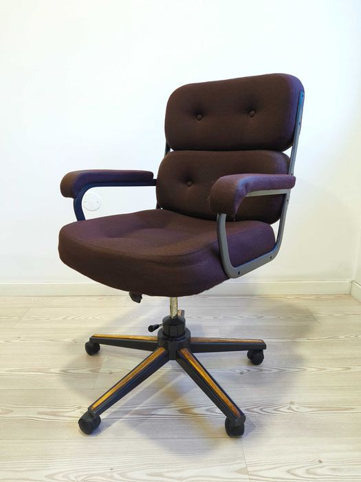 Mesa secretária com cadeira