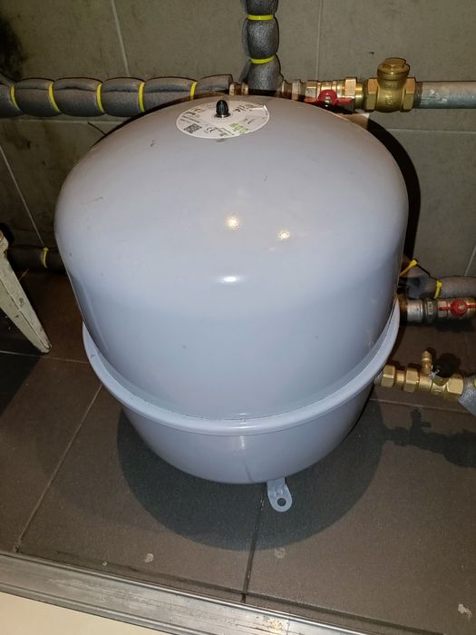 Naczynie przeponowe 35L reflex