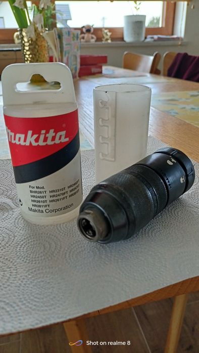 Uchwyt futerko samozaciskowy Makita