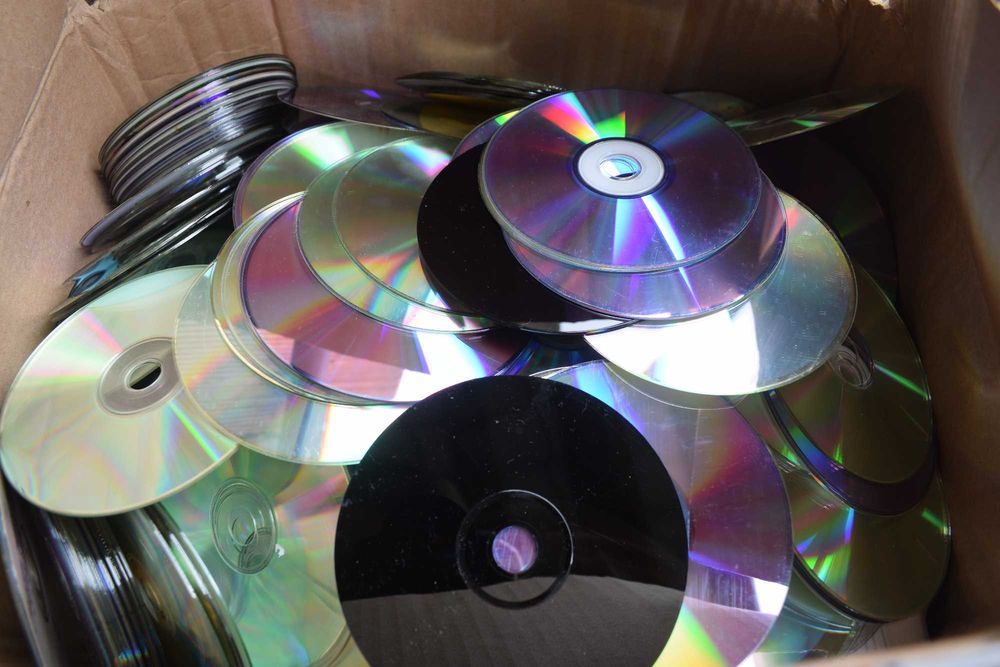 CD DVD диски хлам для экспериментов