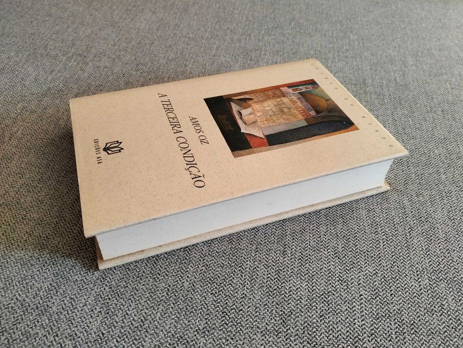 Livro "A terceira condição" de Amos Oz