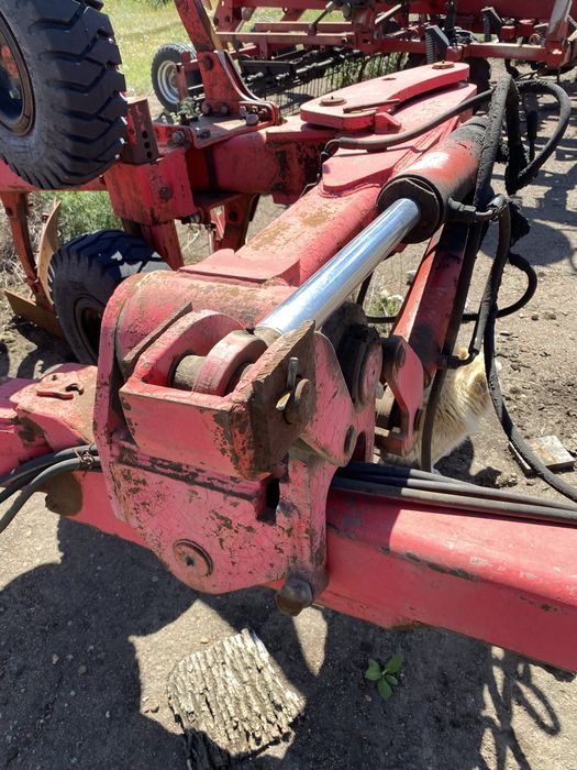 Плуг ОПТИКОН 7-ми корпусний