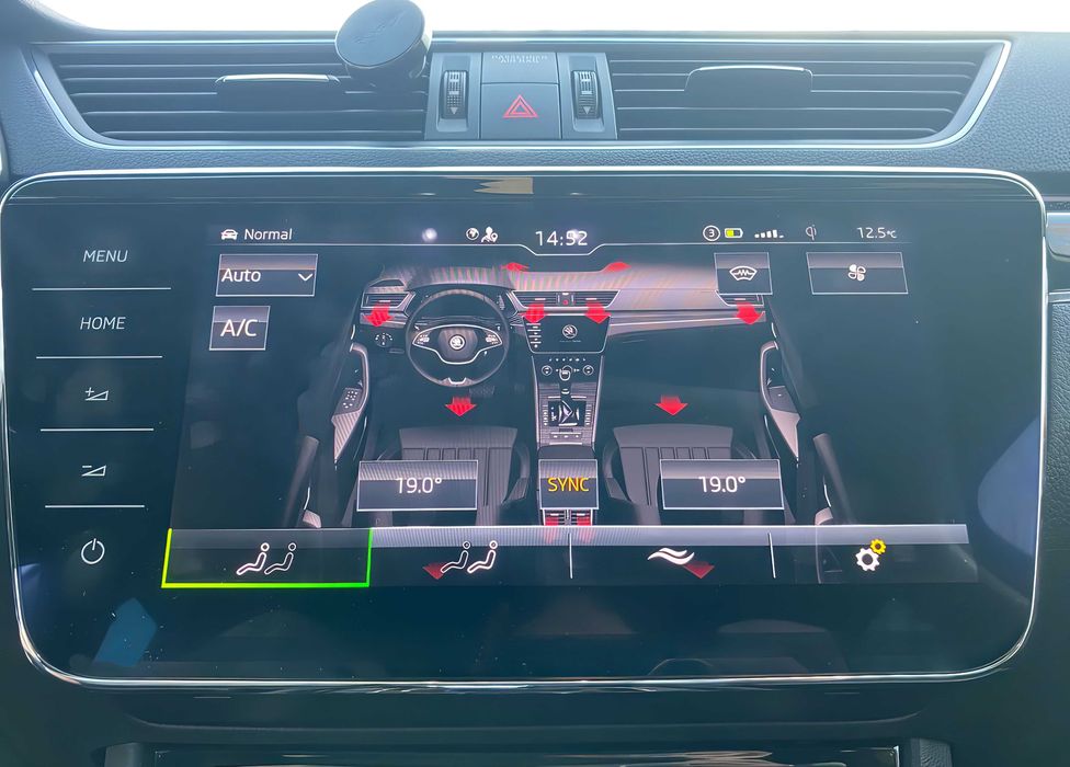 Skoda Superb      2021