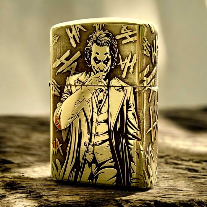 Нова оригінальна запальничка Zippo Joker Armor