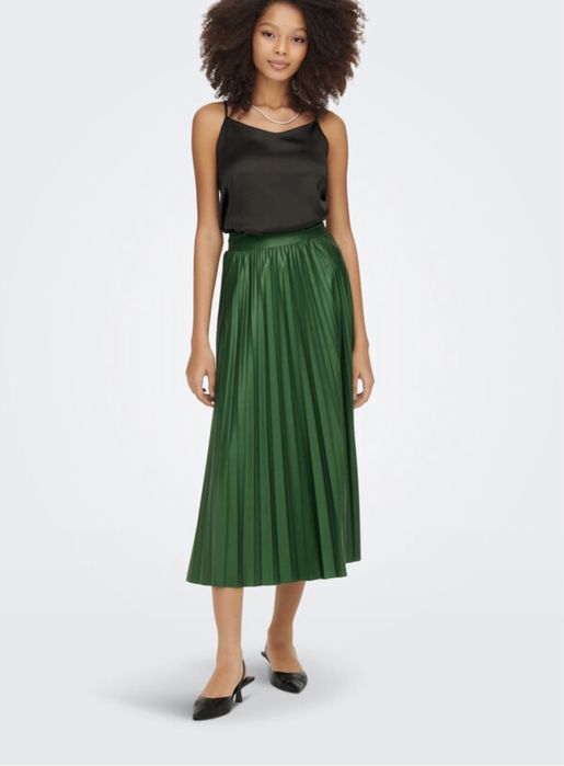 Saia verde plissada nova M