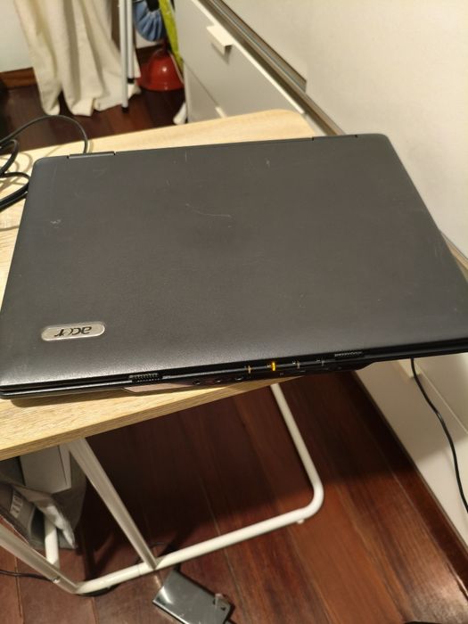 Portátil Acer Extensa 5630EZ em bom estado