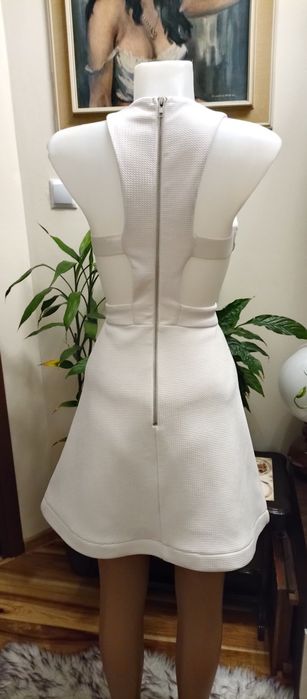 Biała sukienka- Miss Guided rozmiar 34