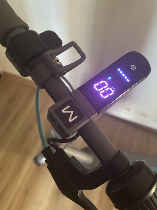 Motus scooty 10