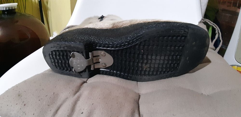 Ботинки, унти, уггі чоловічі