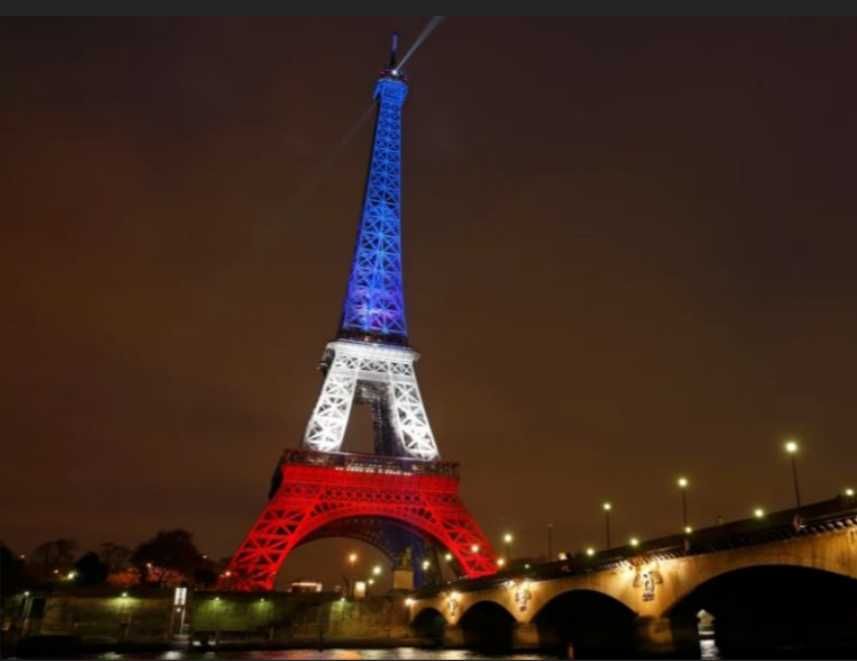 Torre Eiffel Multicolorida