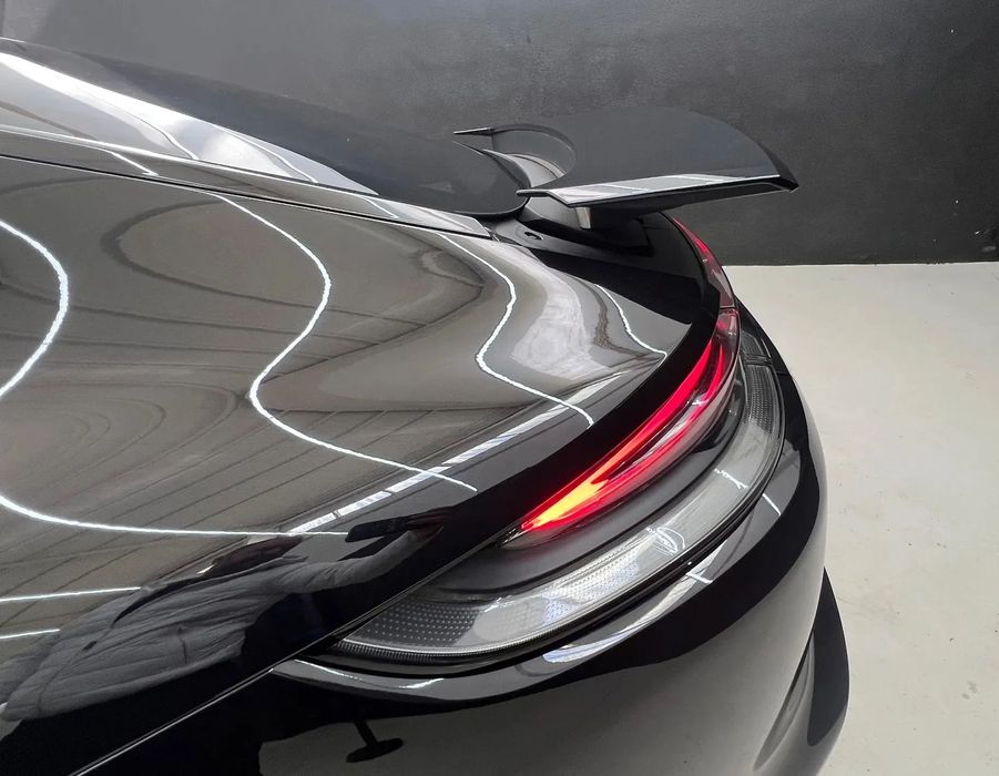 Porsche Panamera 4 E-Hybrid Platinum Edition
