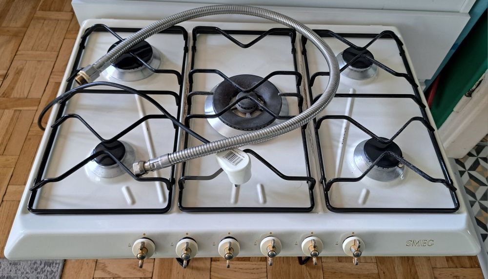Płyta kuchenna Smeg - gazowa