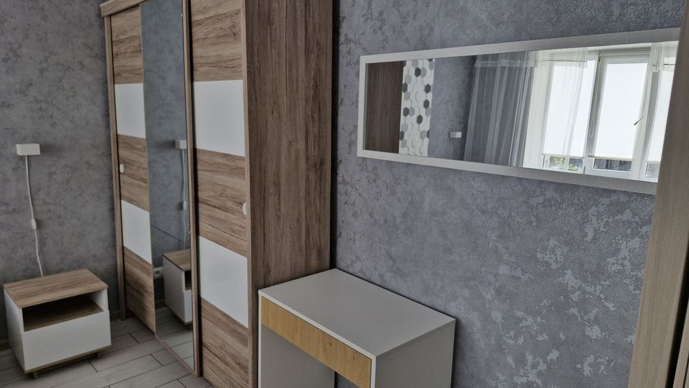 Двухкомнатная студия центр. Квартиры посуточно