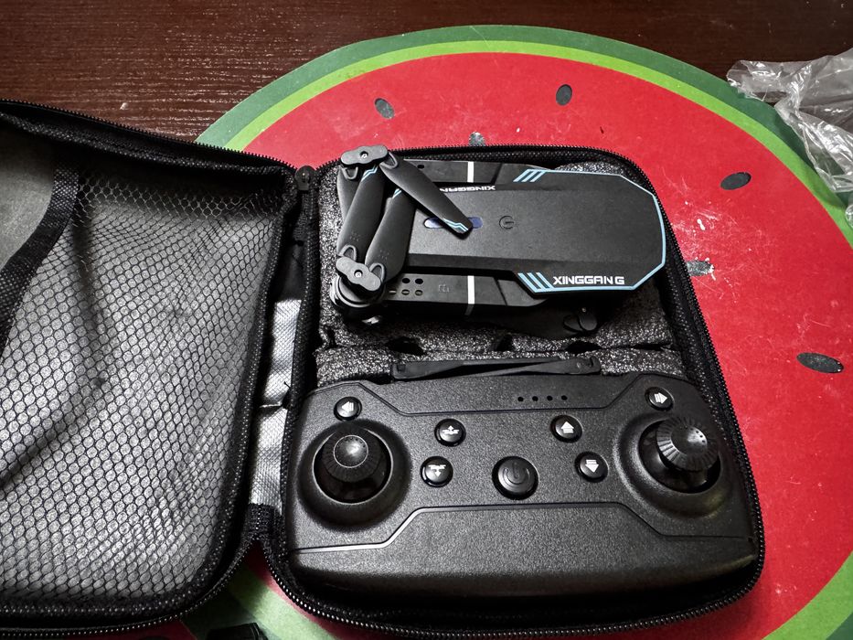 Dron plastikowy new E88pro 4k Hd kamera 2 baterie