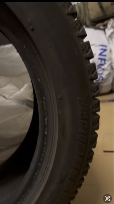 Зимова гума Bridgestone Blizzak 245/50/r18 runflat кінець 2018 року