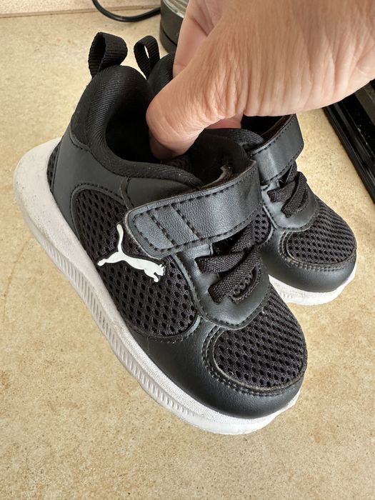 Продам детские кроссовки Puma