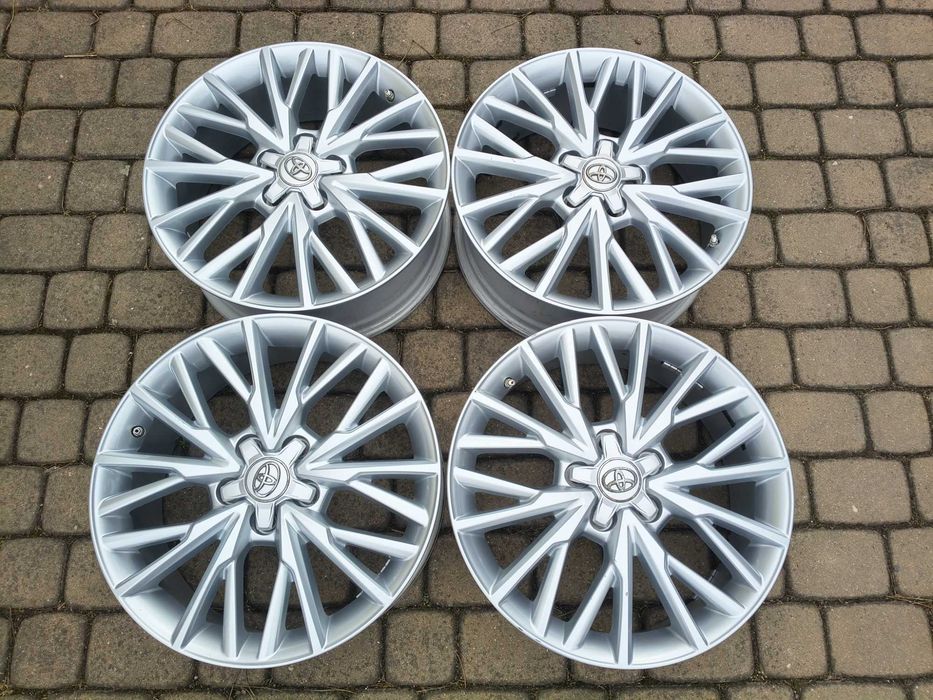 Felgi aluminiowe oryginalne TOYOTA CH-R  18X7J  ET50  R18