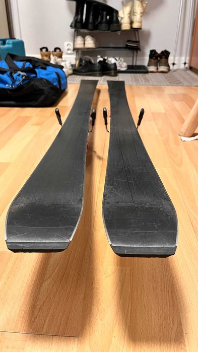 Narty Zjazdowe Dynastar 160 cm