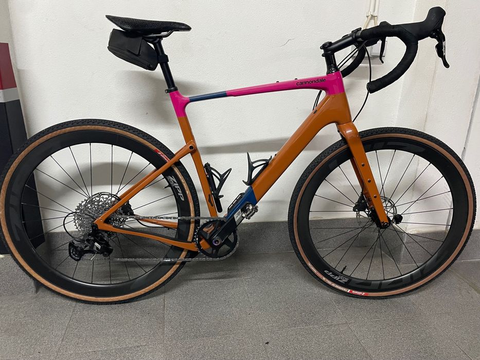 Bicicleta gravel  cannondale topstone Carbon apex 1 2025