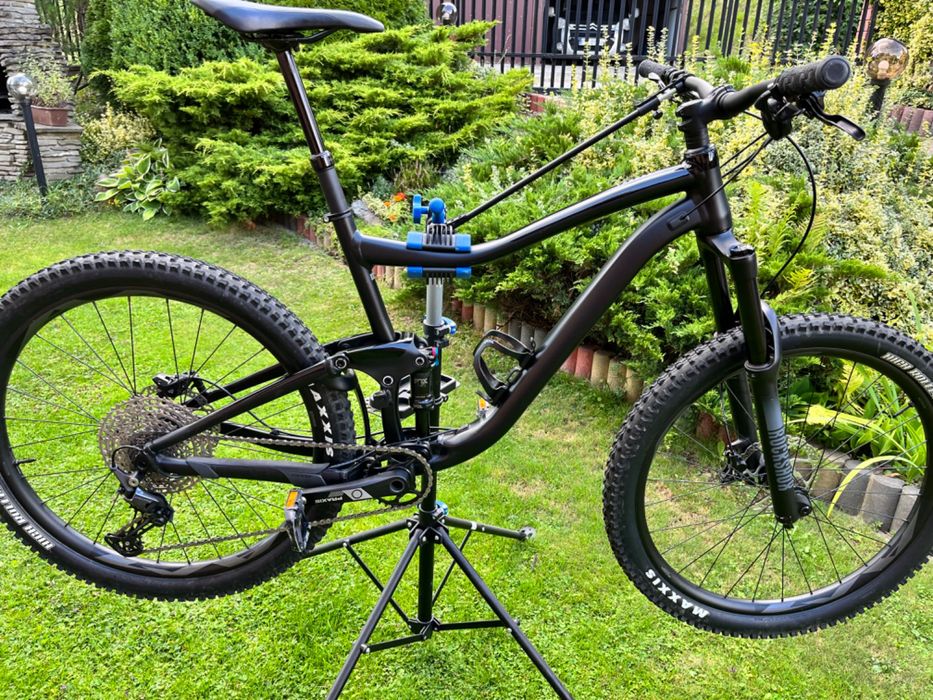 Giant Trance 27,5" 2021, roz. L,