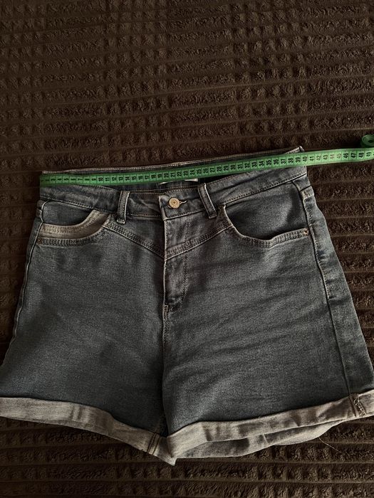 Жіночі дзинсові шорти