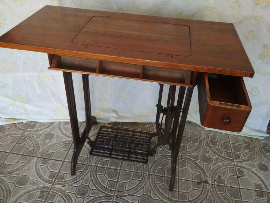 Máquina de costura vintage