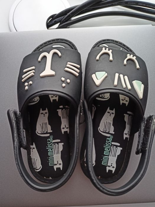 Sandałki gumowe melissa meliski kotki r. 24