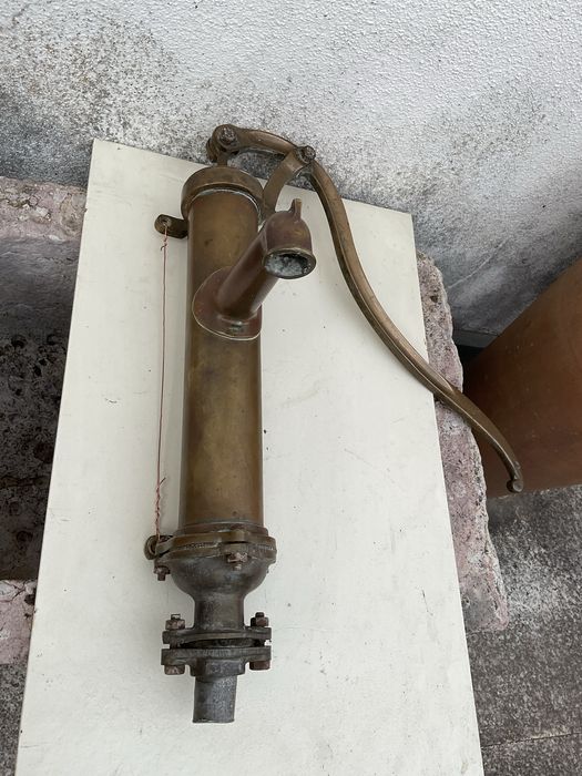 Bica bomba agua manual