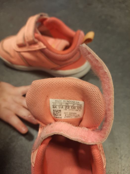 Adidaski dla dziewczynki