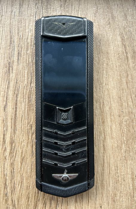 Телефон VERTU SIGNATURE S design Bentley