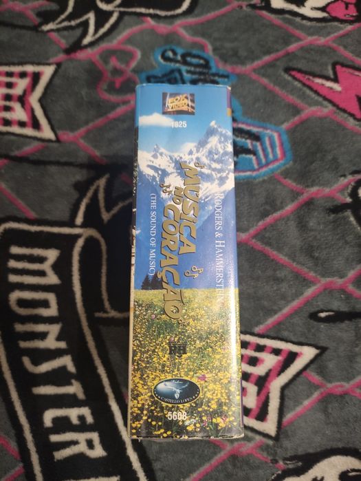 Filme Clássico Americano em VHS,com cassete de música.Musica n Coração