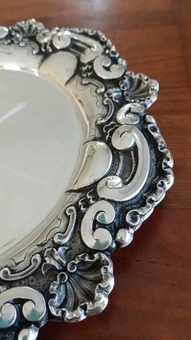 Salva em prata com 3 pés, 30 cm