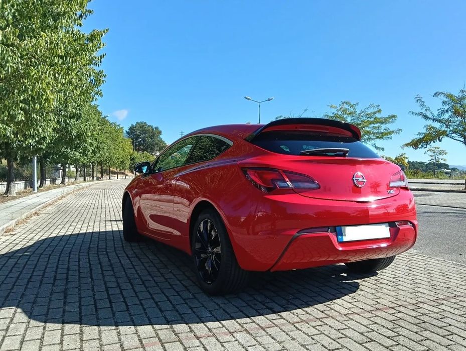 Opel Astra GTC