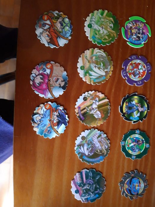 Tazos do Beyblade