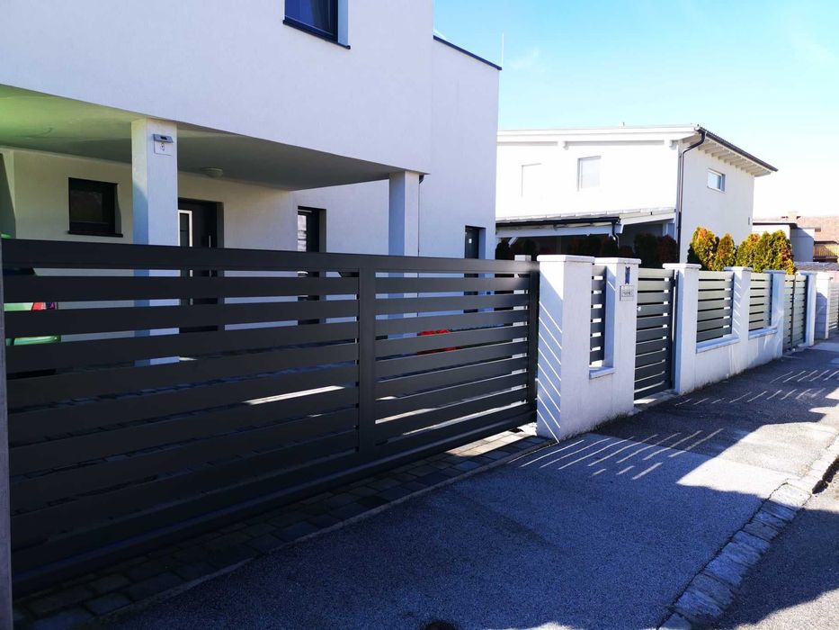 Nowoczesna brama aluminiowa model: Lamello Żaluzja bez prześwitu