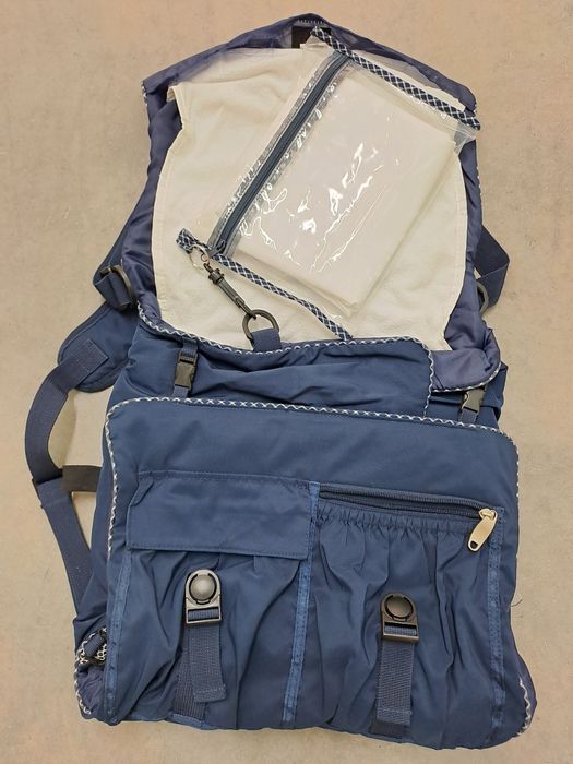 Mochila versátil Muda Fraldas