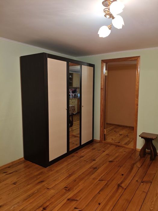 Здам в довгострокову оренду 2 поверх приватного будинку.