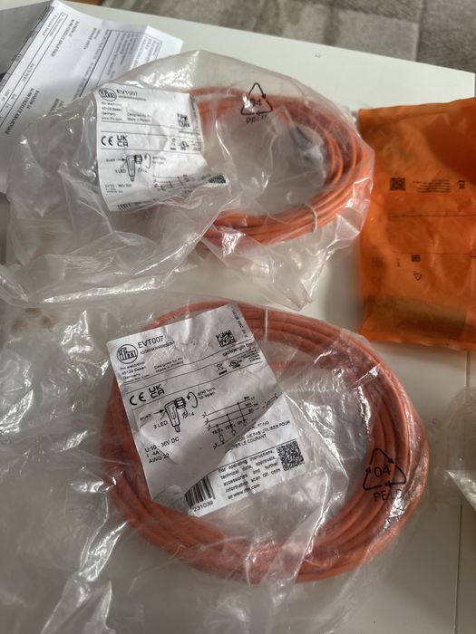 Czujniki przemysłowe SICK / OMRON / TURCK