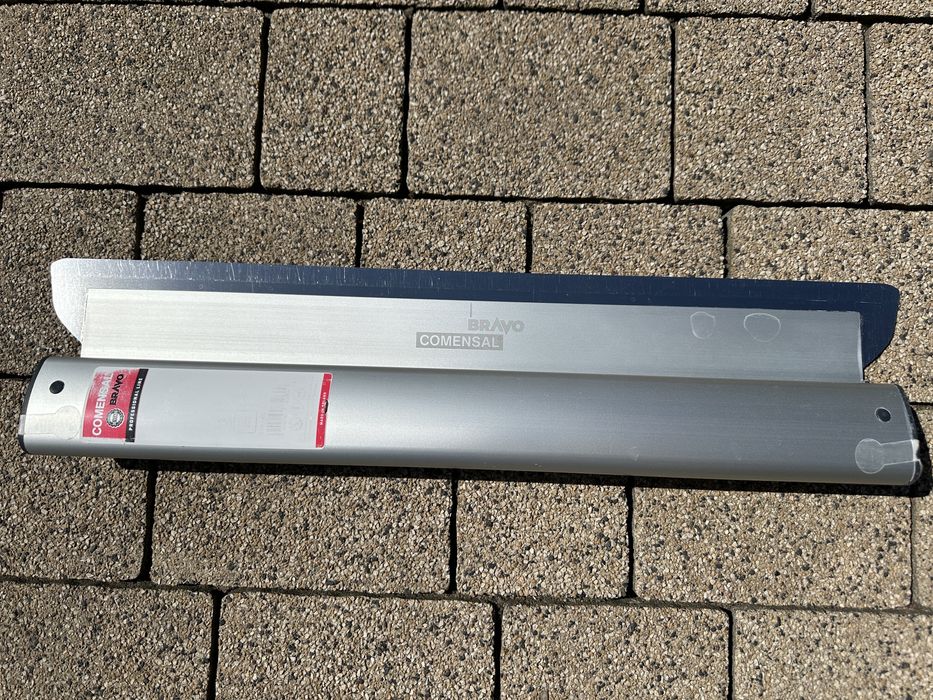 Nóż do gładzi 60cm + kij teleskopowy 1.2m Comensal Bravo