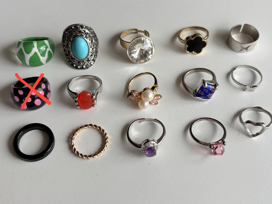 Біжутерія вінтаж годинники сережки каблучки підвіски