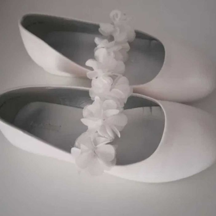 Buty komunijne dla dziewczynki rozmiar 33