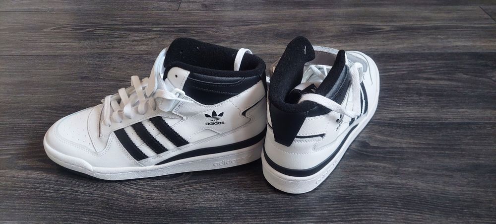 Nowe męskie wysokie skórzane Adidas 43