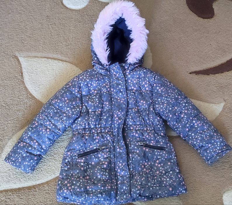 Деми курточка на девочку р.98