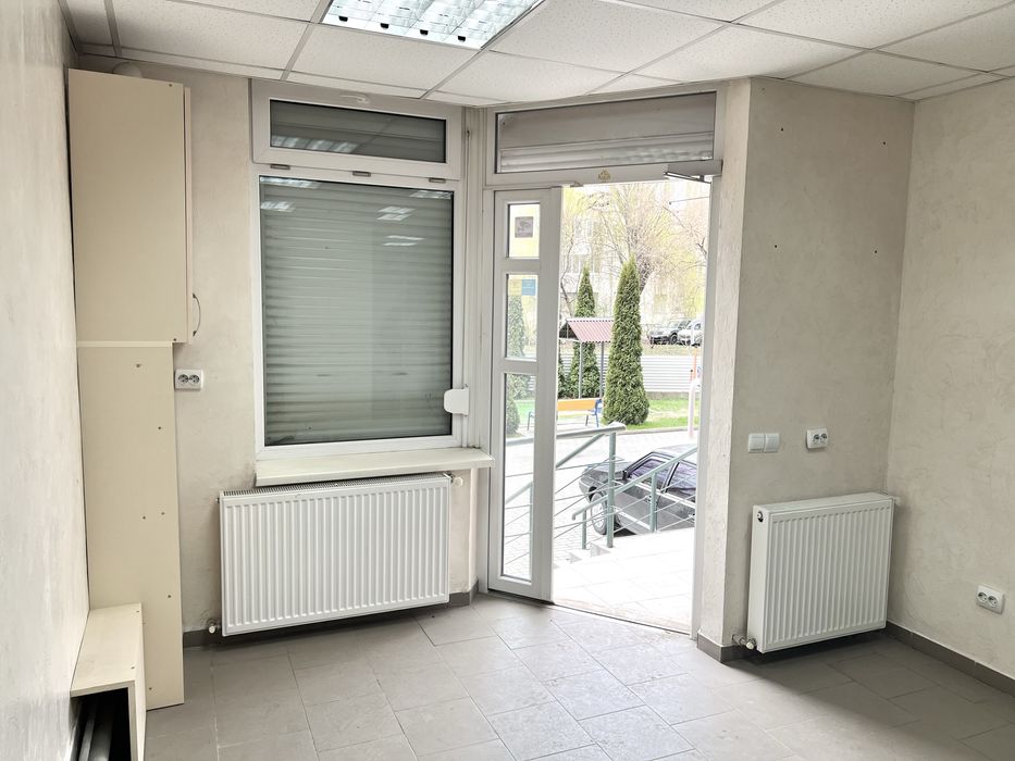 Продаж комерційного приміщення на Бамі